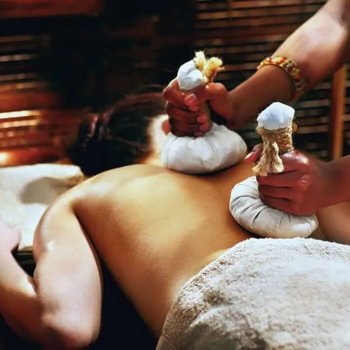 Masajes terapéuticos en Madrid - Masaje Ayurveda masaje Indara en Madrid